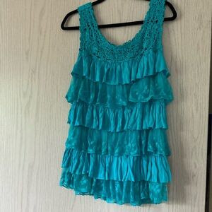 Woman’s XL sleeveless summer top